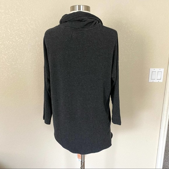 LOU & GREY Cowl Neck Lightweight Knit Top Size Small - Picture 5 of 9